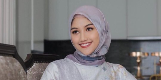 Makin Cantik, Intip Potret Erina Gudono Kenakan Hijab saat Ikuti Kajian Jelang Bukber