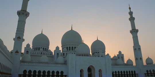 Mengapa Masjid Hampir Selalu Memiliki Kubah? Ketahui Sejarahnya