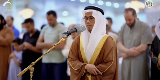 Bersuara Merdu, Ini Sosok Pemuda Banten yang Jadi Imam Salat di Masjid Dubai