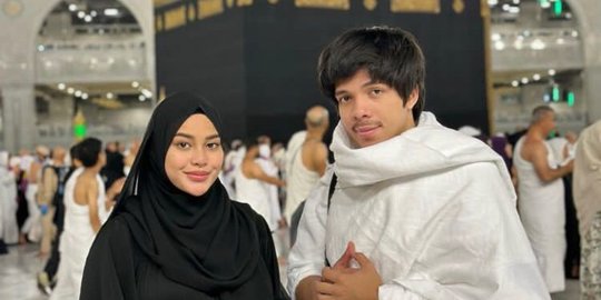 Rasakan Momen Puasa di Tanah Suci, 5 Artis Ini Jalani Umrah di Bulan Ramadan