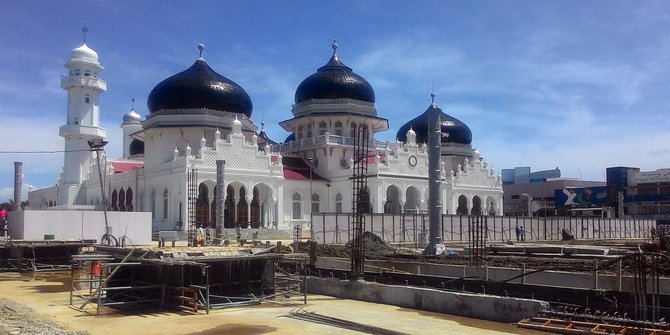 Mengulik Sejarah Masjid Baiturrahman Aceh, Ikon Serambi Mekkah Sejak Abad 17
