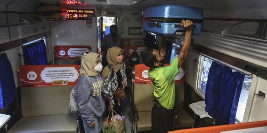 Arus Mudik Lebaran 2023 di Stasiun Pasar Senen Terpantau Normal