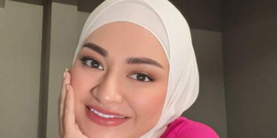 Putuskan Berpisah, 4 Artis Cantik Ini Jalani Lebaran dengan Status Baru