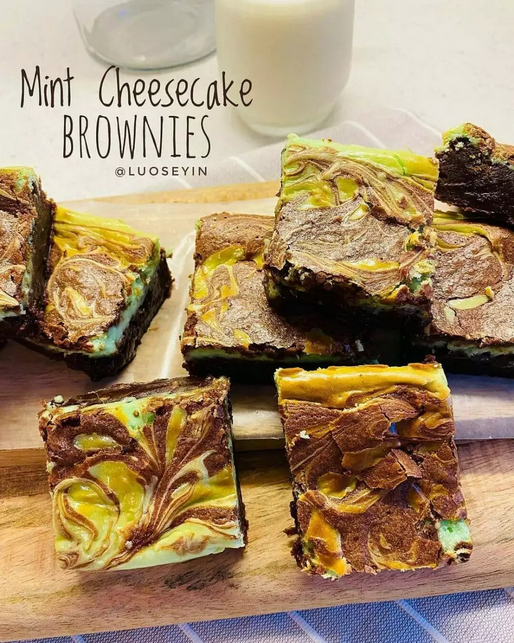 brownies mint cheesecake