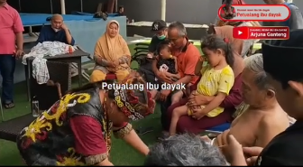 aksi ida dayak obati manula sakit stroke