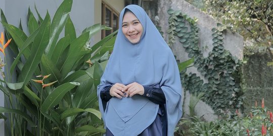 Kini Dikenal Sebagai Ustazah, Oki Setiana Dewi Ceritakan Ujian Setelah Berhijab