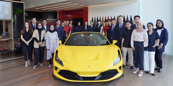 PT Eurokars Prima Utama Raih Penghargaan Ferrari Dealer of the Year