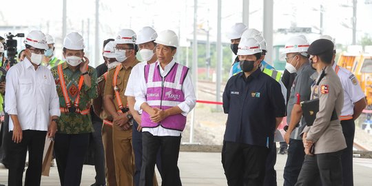 Biaya Proyek Kereta Cepat Bengkak Rp18 Triliun dan APBN Diminta Jadi Jaminan Utang