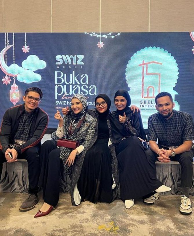 bertema hitam intip momen bukber zaskia amp shireen sungkar bareng timnya