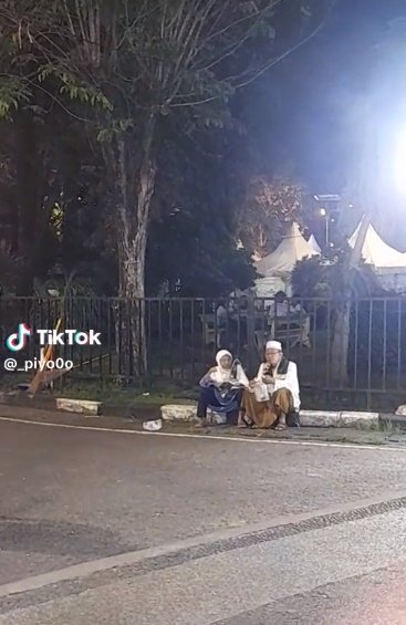 kakek nenek romatis