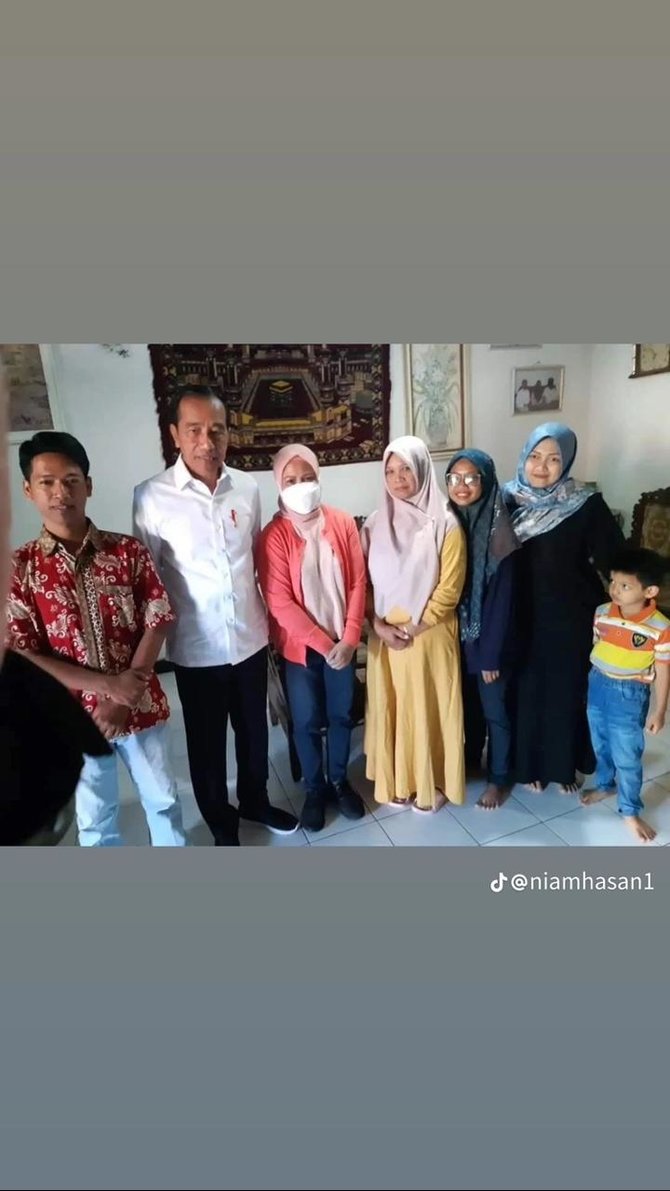 momen jokowi takziah ke rumah sahabat lamanya di boyolali jadi tontonan tetangga