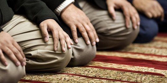 Bacaan Doa Mandi Idul Fitri Lengkap Beserta Niat dan Tata Caranya