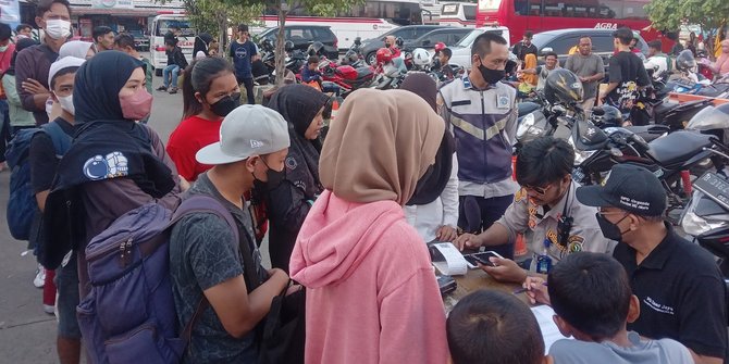 H-7 Lebaran, Pemudik di Terminal Kalijaya Bekasi Meningkat 50 Persen