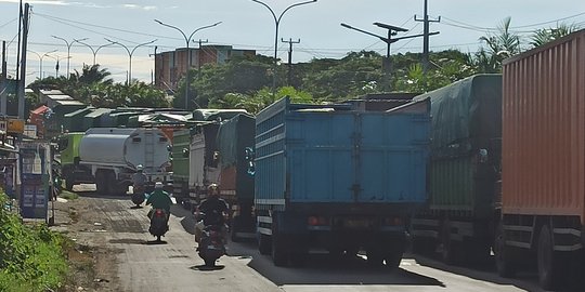 Macet Menuju Pelabuhan Ciwandan, Truk Jadi Korban Bajing Loncat