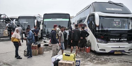 Lonjakan Arus Mudik di Terminal Tanjung Priok