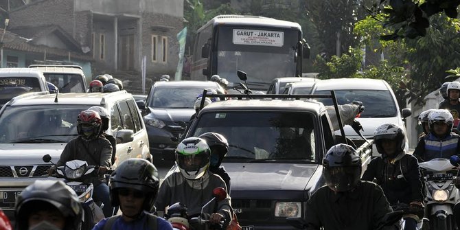 Polisi Prediksi Puncak Arus Mudik di Nagreg Malam Ini