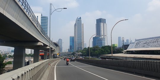 Hari Pertama Cuti Lebaran Jalan Jakarta Mulai Lengang