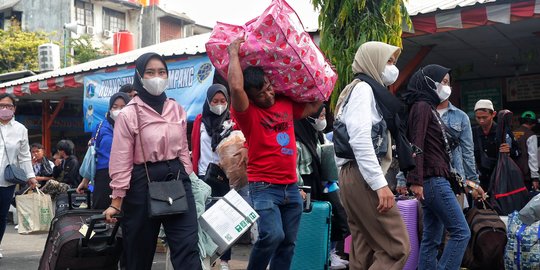 6.000 Warga Tinggalkan Jakarta Lewat Terminal Kalideres di Puncak Arus Mudik