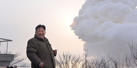 Situasi Memanas di Semenanjung Korea, Kim Jong-un Segera Luncurkan Satelit Mata-Mata