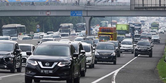 Kamis Sore, One Way Masih Berlaku dari KM 72 Cikampek sampai KM 414 GT Kalikangkung