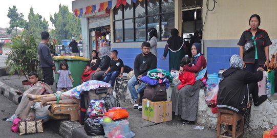 Pemprov DKI Ungkap Penyebab Penumpang di Terminal Mudik Menumpuk