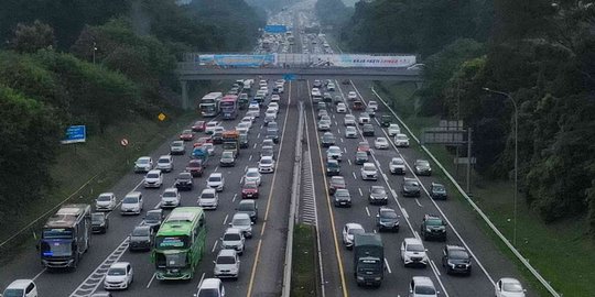 One Way Arus Mudik di Jalan Tol Trans Jawa Disetop, Lalu Lintas Kembali Normal