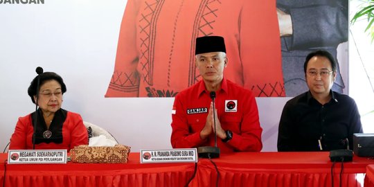 Momen Akrab Puan-Ganjar usai Capres PDIP Diumumkan, Saling Senyum Sumringah