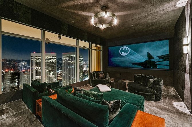 penthouse baru rihanna di lantai 40 gedung the century los angeles