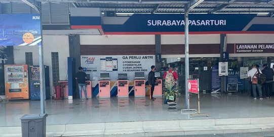 Miris Anak Hilang di Stasiun Pasar Turi Surabaya, Ibu Sibuk Main HP