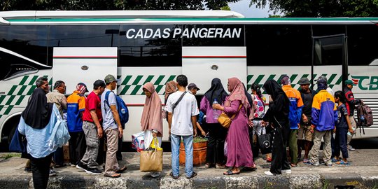 Arus Balik Pemudik Lebaran 2023 Padati Terminal Kampung Rambutan