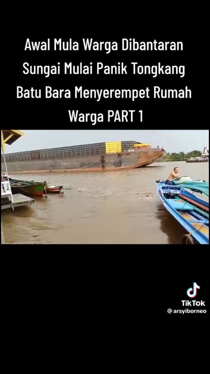 detik detik kapal tongkang serempet rumah warga diwarnai tangisan