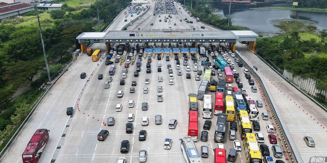 73 Ribu Mobil Tercatat Menuju Jakarta Melalui Gerbang Tol Cikampek Utara