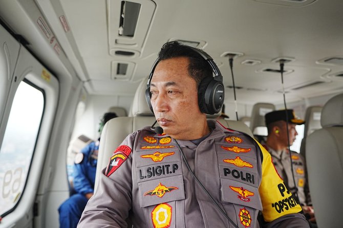 kapolri naik helikopter pantau arus balik