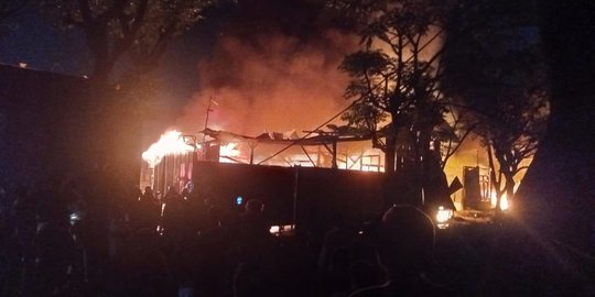 Gudang Palet, Rumah dan Kontrakan di Bekasi Terbakar saat Ditinggal Mudik