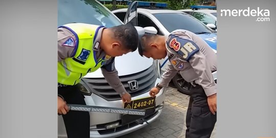 Video Pengakuan Pengemudi Freed Pakai Rotator Dan Pelat Polisi Palsu