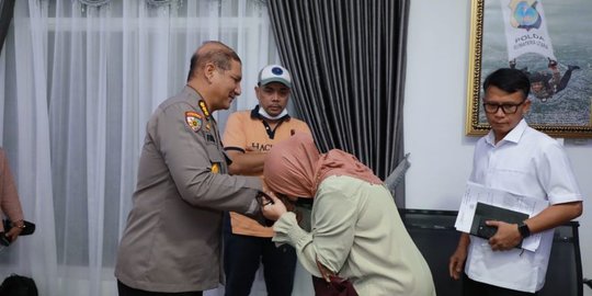 Ibu Korban Penganiayaan Anak Perwira Polisi Sumut: Anakku Diinjak ...