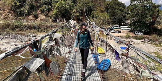 Liburan di Bhutan, Intip Potret Keseruan Luna Maya Bareng Sahabat