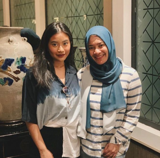 tak kalah cantik dari sang mama intip kebersamaan adira kania dan ikke nurjannah