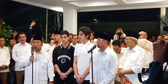 Prabowo Tanya Rakyat: Iwan Bule Pantas Enggak Jadi Gubernur Jabar?