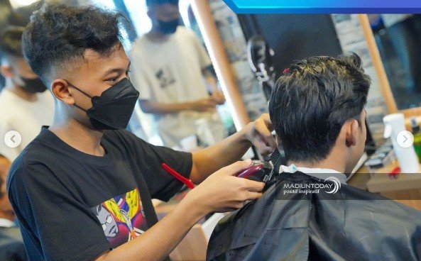 potong rambut gratis di barbershop kota madiun