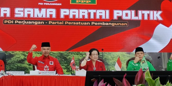 Megawati Didampingi Ganjar Pranowo Sambut Mardiono di DPP PDI Perjuangan