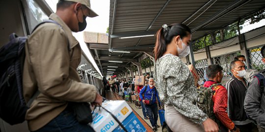 Arus Balik H+7 Lebaran, 44 Ribu Pemudik Diperkirakan Tiba di Stasiun Senen