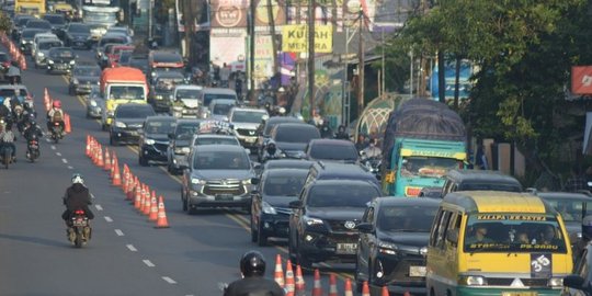 Hari Ini Diprediksi Puncak Arus Balik, Lalu Lintas di Nagreg Padat