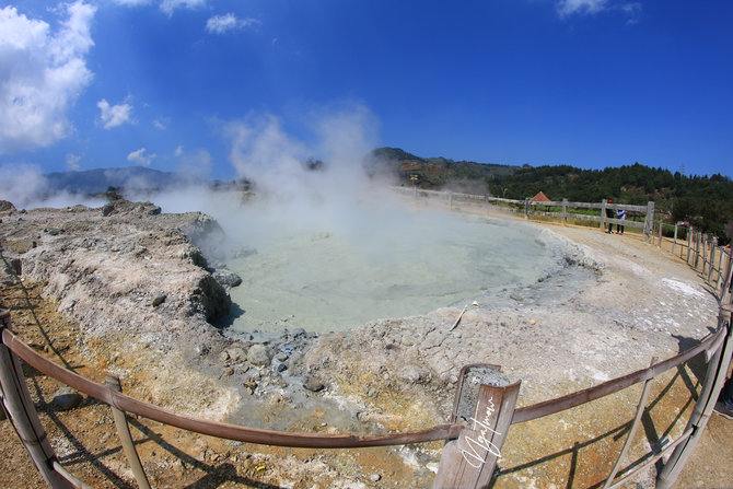 kawah sikidang