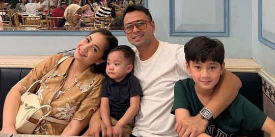 Tak Hanya Keluarga Raffi Ahmad, 5 Artis Ini Juga Sedang Liburan di Singapura