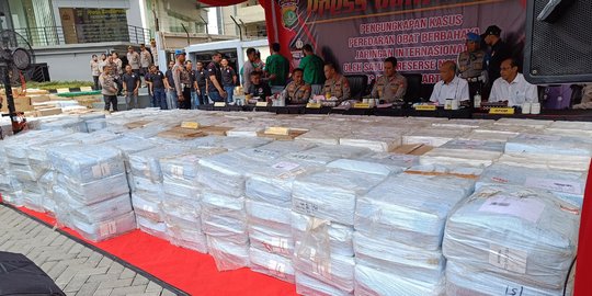 Berawal dari Kasus Tawuran, Polisi Bongkar Gudang Penyimpanan 37 Juta Pil Tramadol