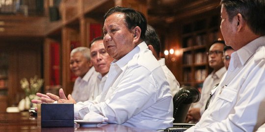 Prabowo, Ganjar dan Anies, Siapa Layak Maju Putaran Dua?