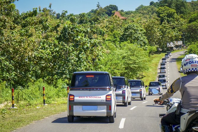 50 unit wuling air ev tiba di labuan bajo untuk dukung ktt asean 2023