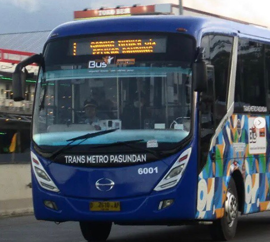 bus trans metro pasundan