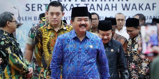 Begini Cara Menteri Hadi Tjahjanto Jaga Sawah Rakyat